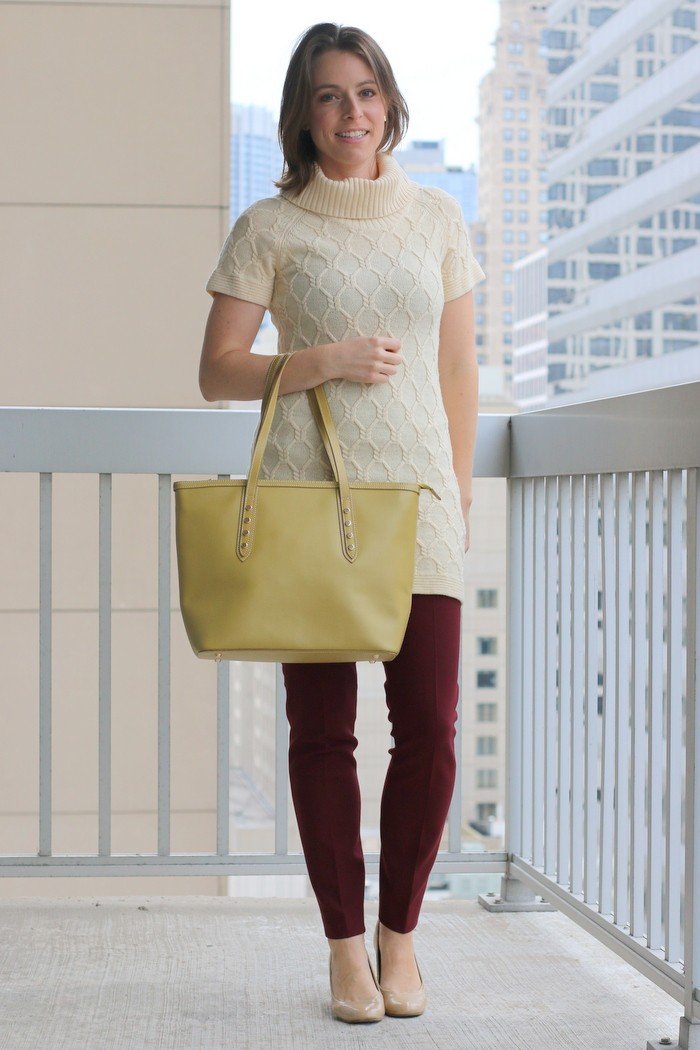 FashionablyEmployed.com | Cream thrifted tunic sweater, burgundy pants, green bag and nude heels | Simple and sustainable style for everyday professional women | work wear, office style
