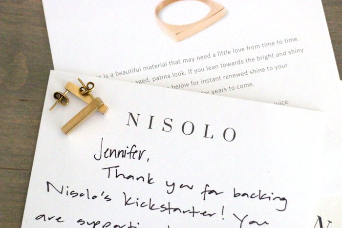 Nisolo Jewelry, a brand profile of this high quality ethically produced accessory company perfect for a socially responsible workwear wardrobe | Simple and sustainable style for modern professional women