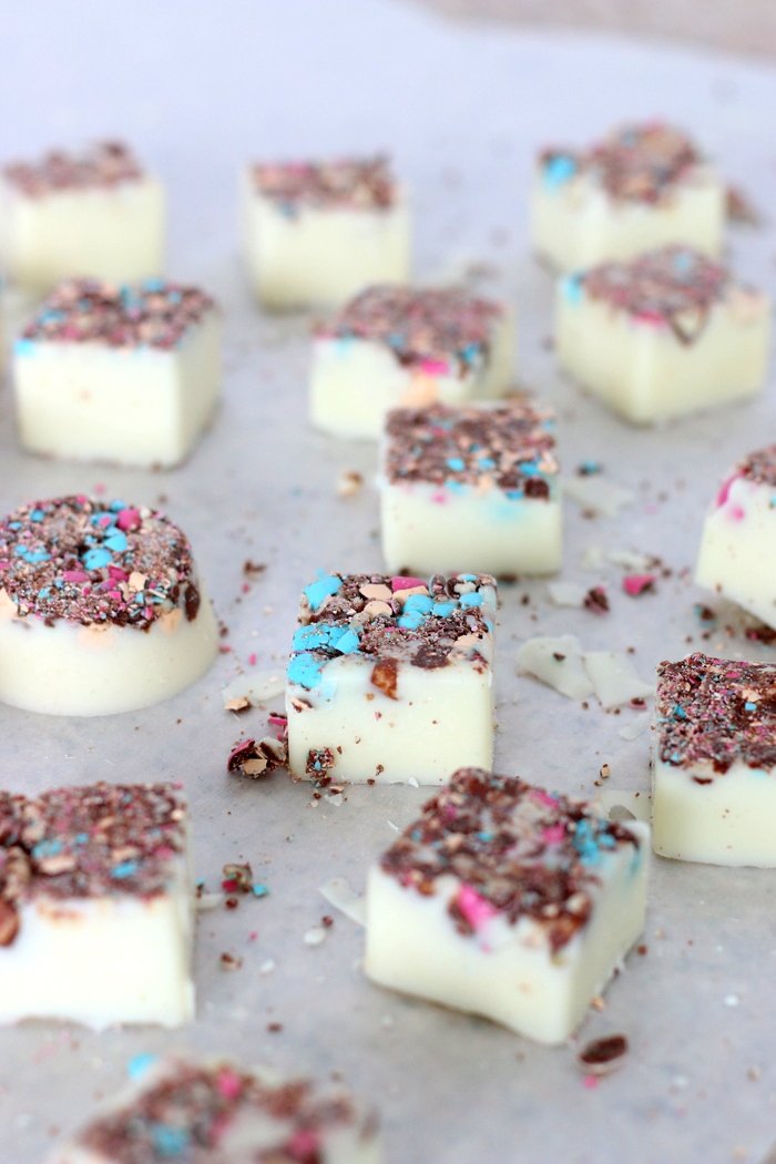 Want a quick and easy homemade treat sure to impress? Check out these easy two-ingredient homemade white chocolate candies. Click through for details and the recipe.