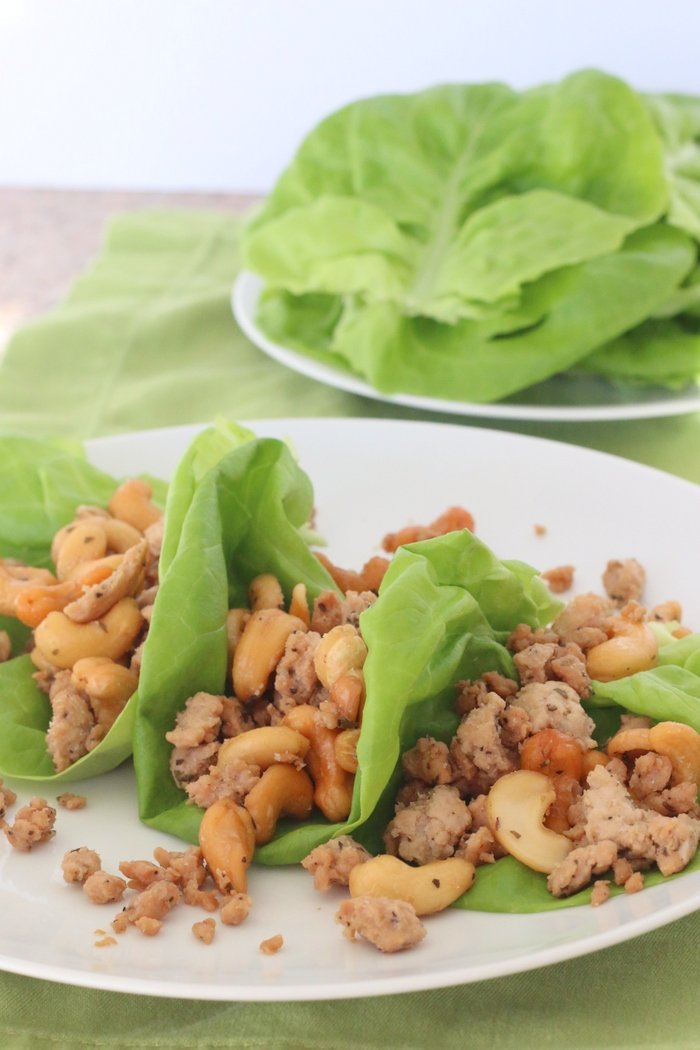 Want a quick and easy dinner for the family that's also nice and healthy? Check out these cashew chicken lettuce wraps!