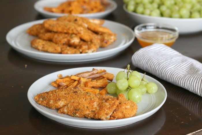 Check out this healthy, Paleo, gluten-free and kid-friendly chicken tender recipe. Sure to be a crowd pleaser!