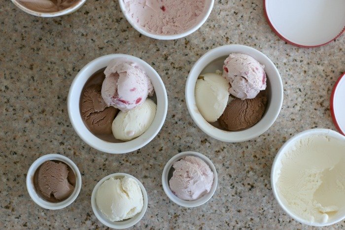 Looking for a sweet little indulgence for you (and maybe your family)? Check out this fun idea for a Neapolitan flight. 