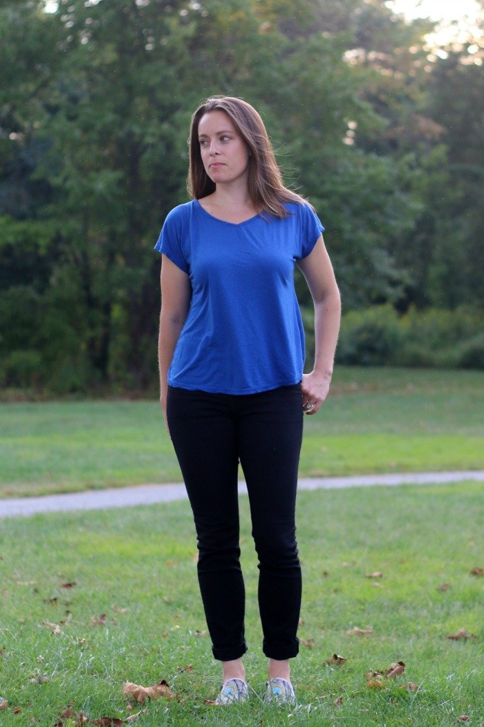 blue-shirt-and-black-jeans-with-bucketfeet-shoes-in-park-2