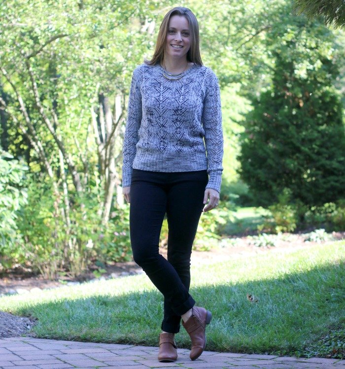 clothes-mentor-gray-sweater-with-black-jeans-and-cognac-boots-2