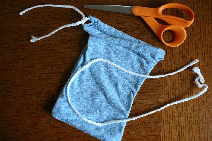 diy-drawstring-bag-with-double-pulls