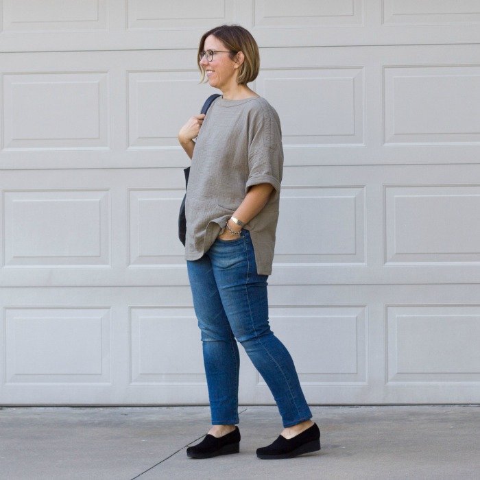 grechen-in-gray-sweater-and-denim-with-black-shoes