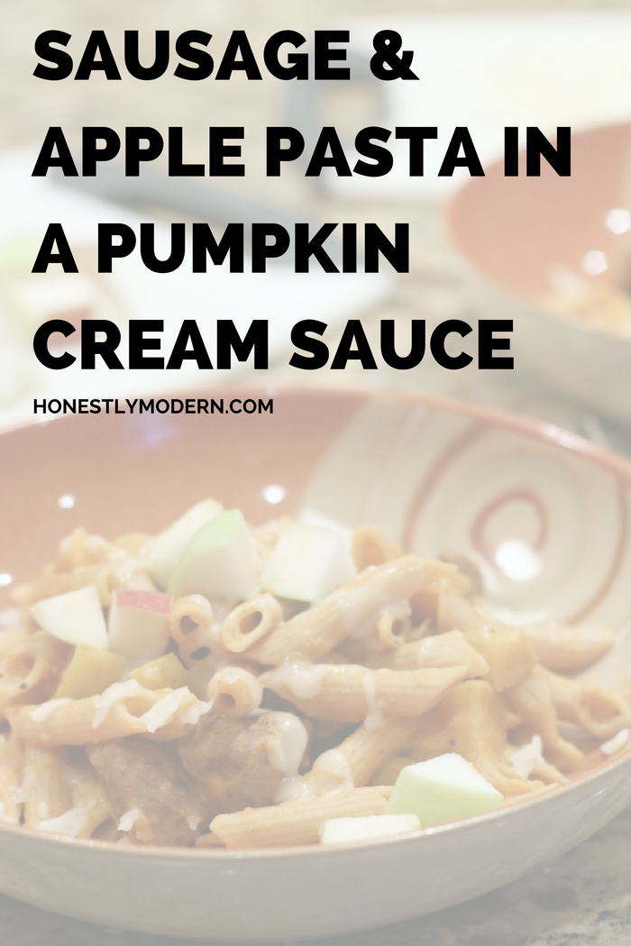 Sausage and Apple Pasta in a Pumpkin Cream Sauce: Perfect for fall (or any time of the year)! Click through for the recipe!