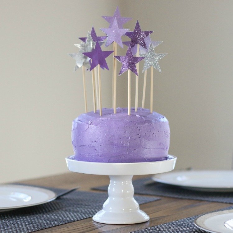 Simple Recyclable DIY Birthday Cake Decorations