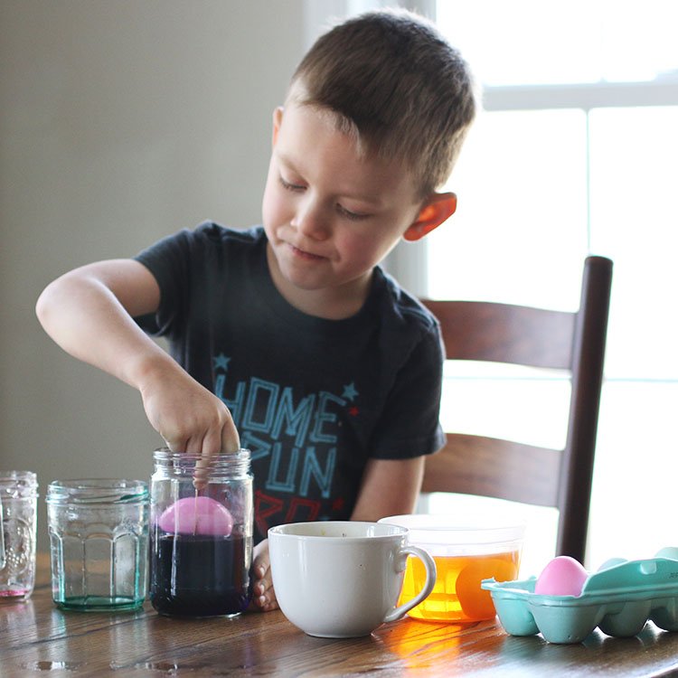 5 Tips for Eco-Friendly Easter Egg Dyeing for Kids