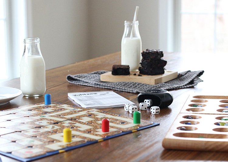 8 Tips for Fun Family Game Nights