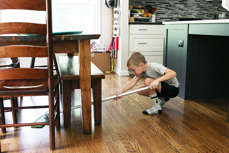 7 Simple Tips for Eco-friendly Cleaning with Kids