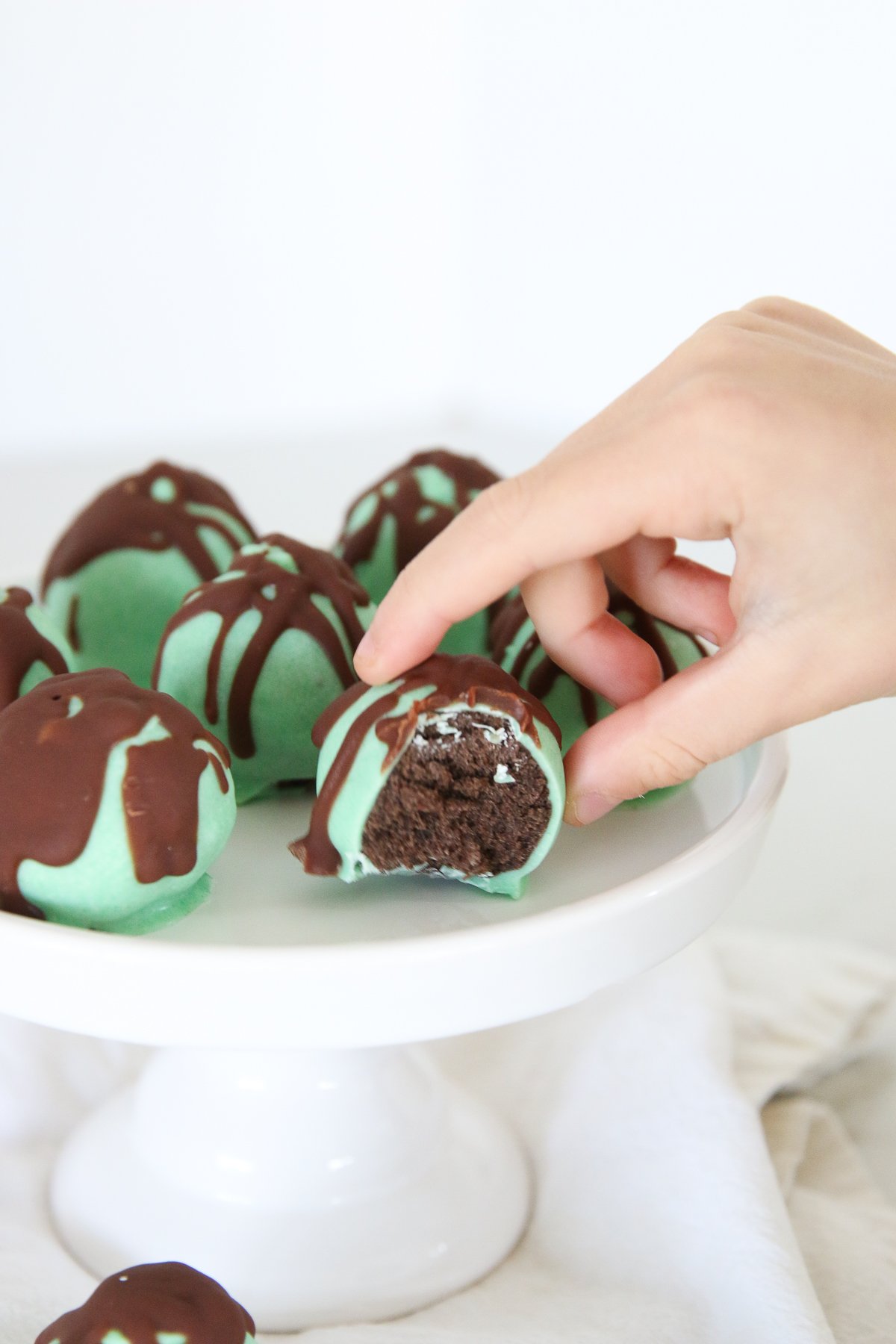 Easy DIY Low Waste Mint Cookie Truffles For Holiday Gifts