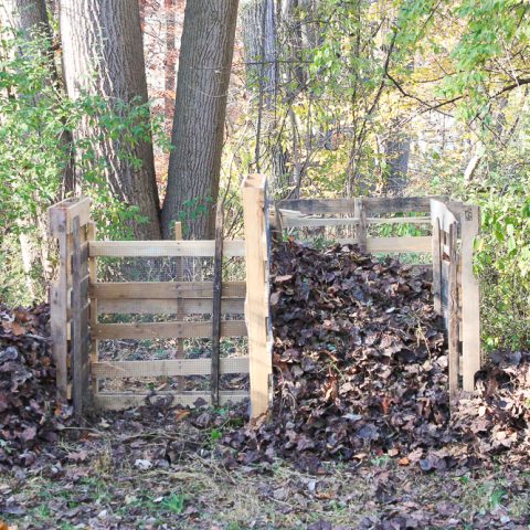 How To Build A Wooden Pallet Compost Bin