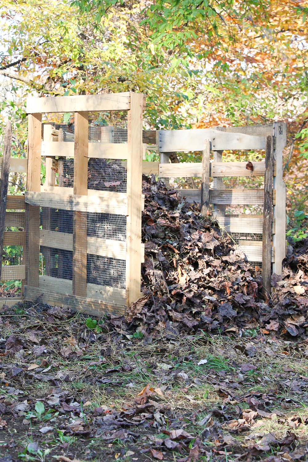 How To Build A Wooden Pallet Compost Bin
