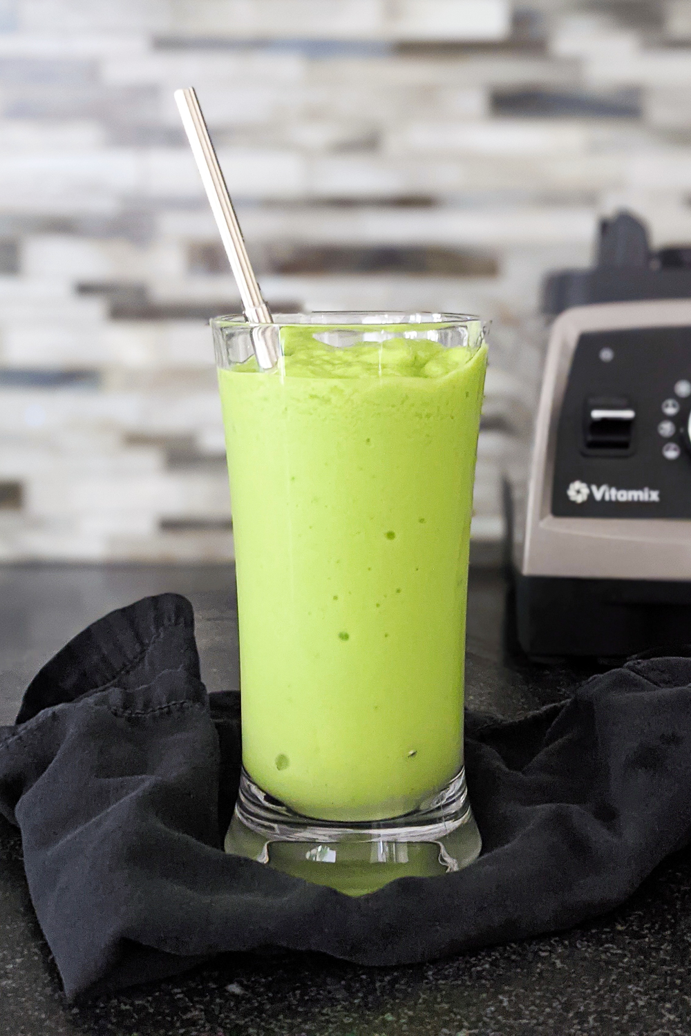 Banana Cucumber Mango Green Smoothie