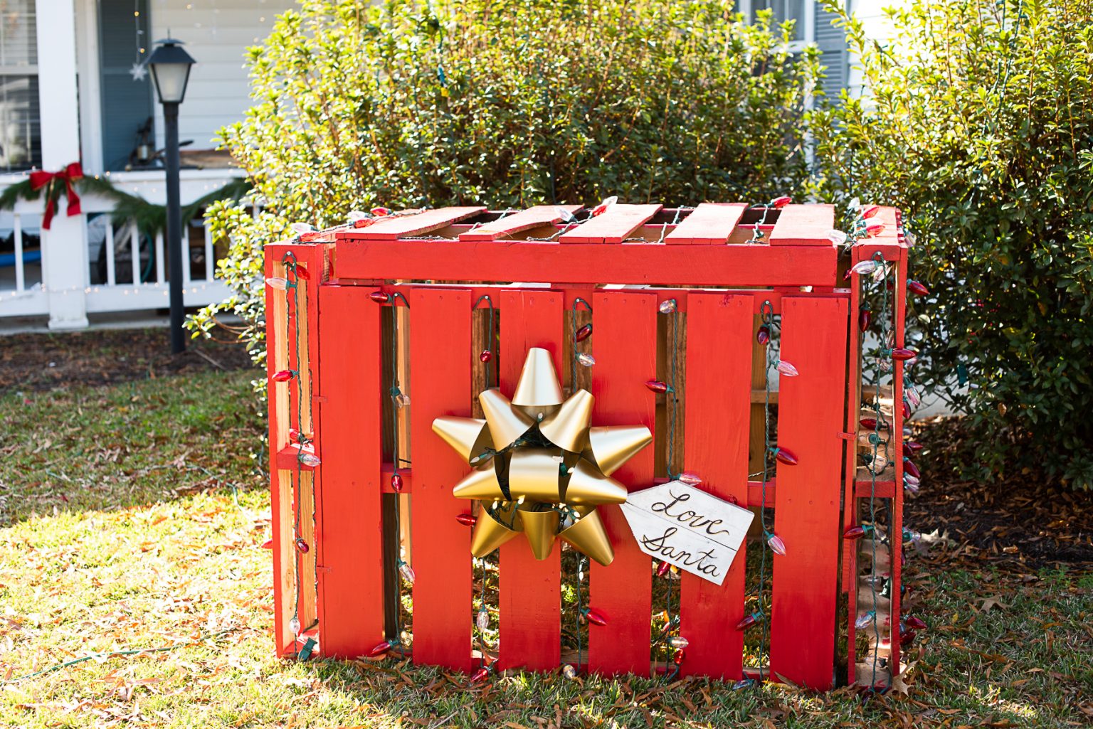 Wood Pallet Christmas Crafts: Sustainable DIY Christmas Decorations ...