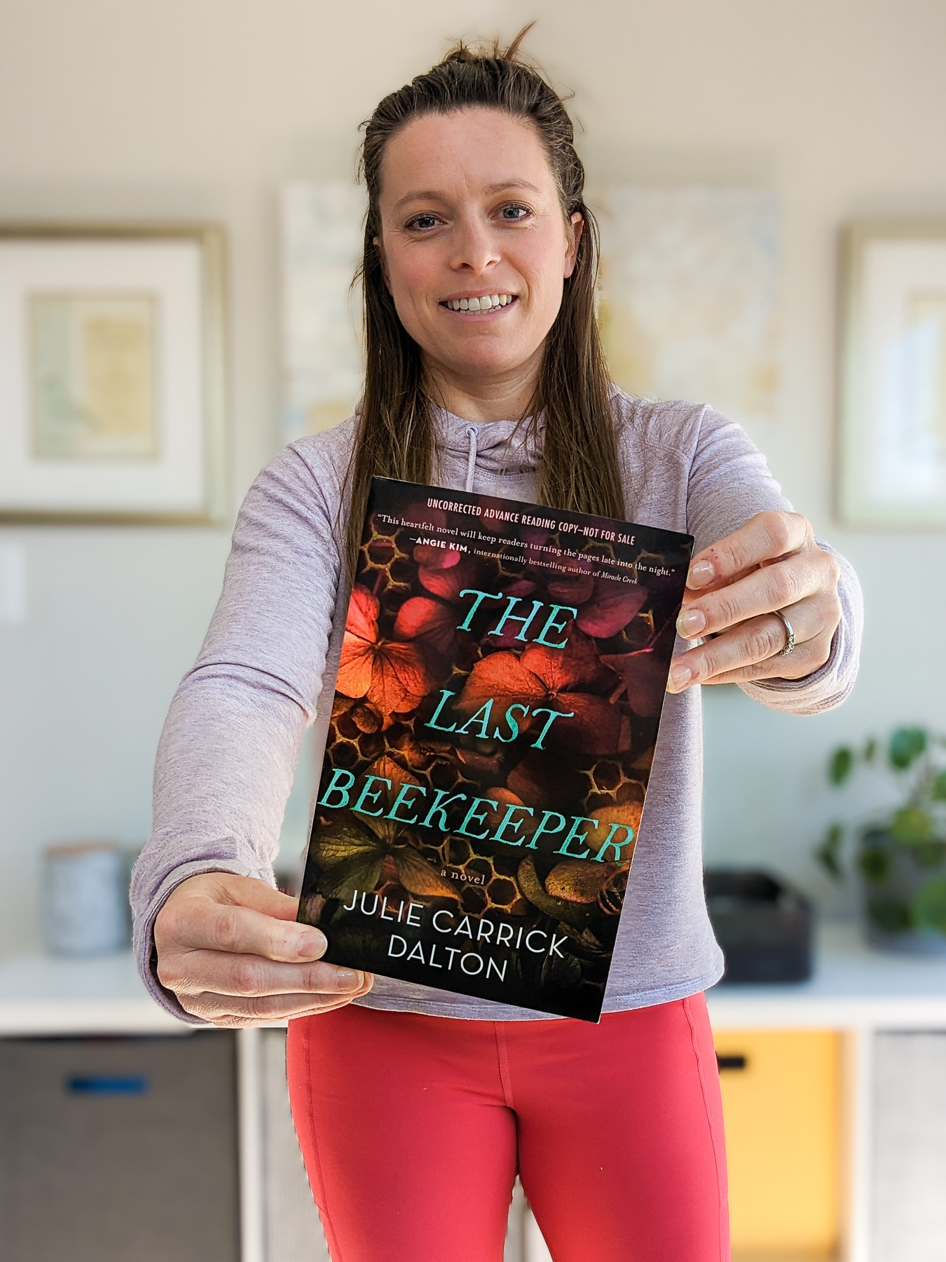 Book Review of The Last Beekeeper