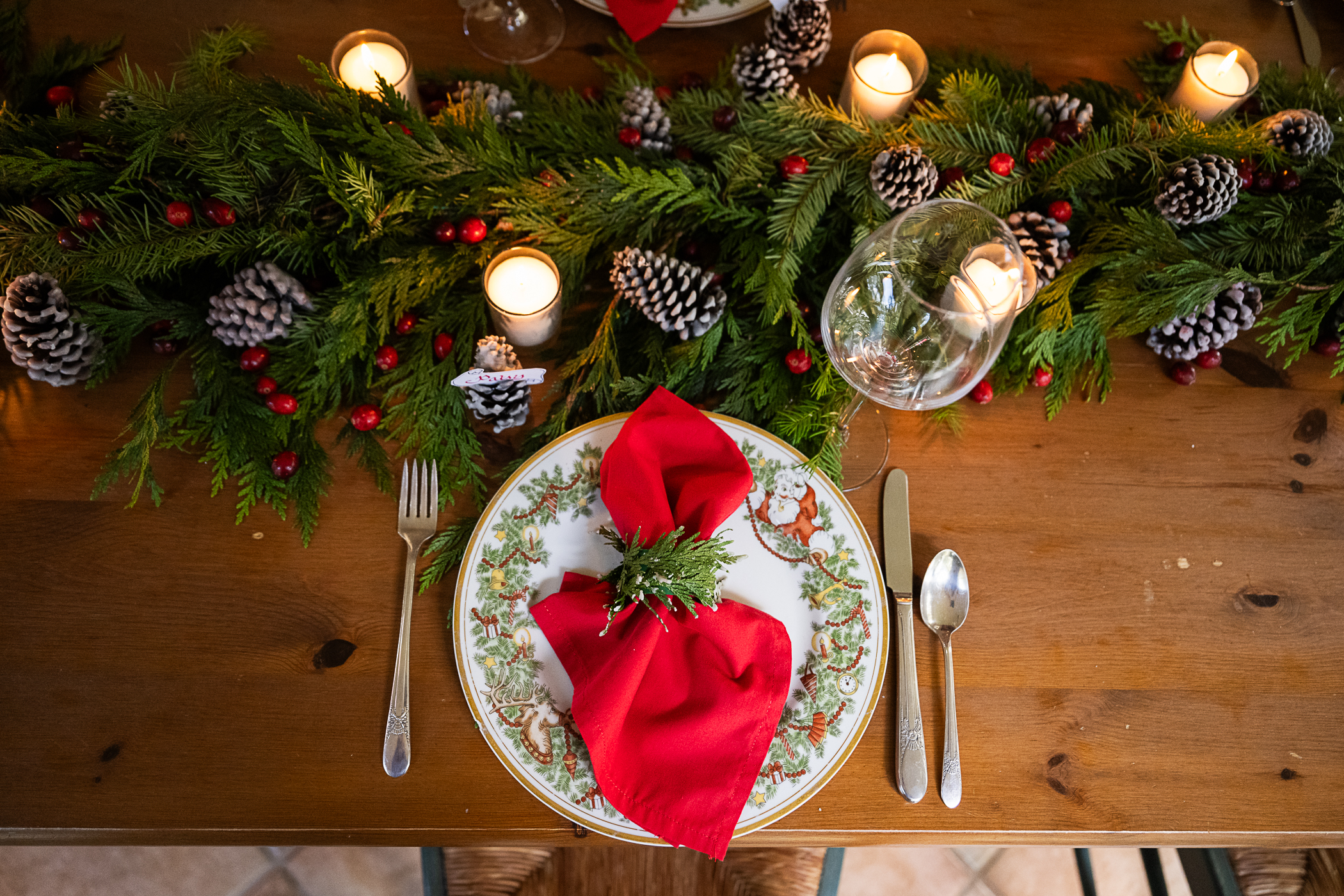 Foraged Pine Cones for an Evergreen-inspired Sustainable Christmas Tablescape