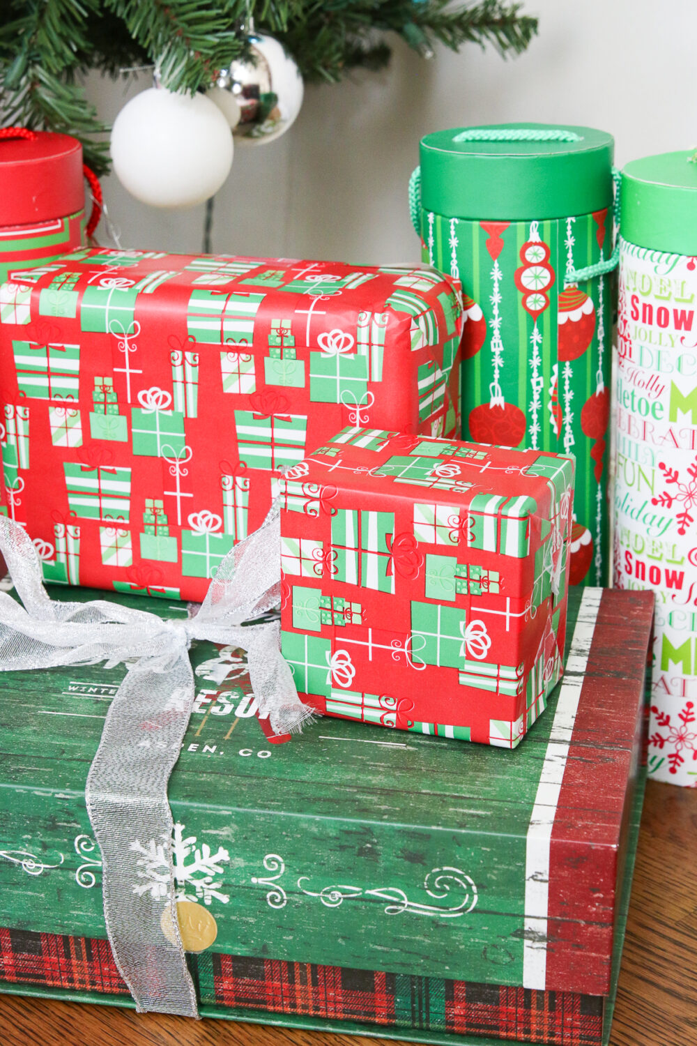 Use Brown Parcel Paper To Wrap Christmas Presents - Miss Thrifty