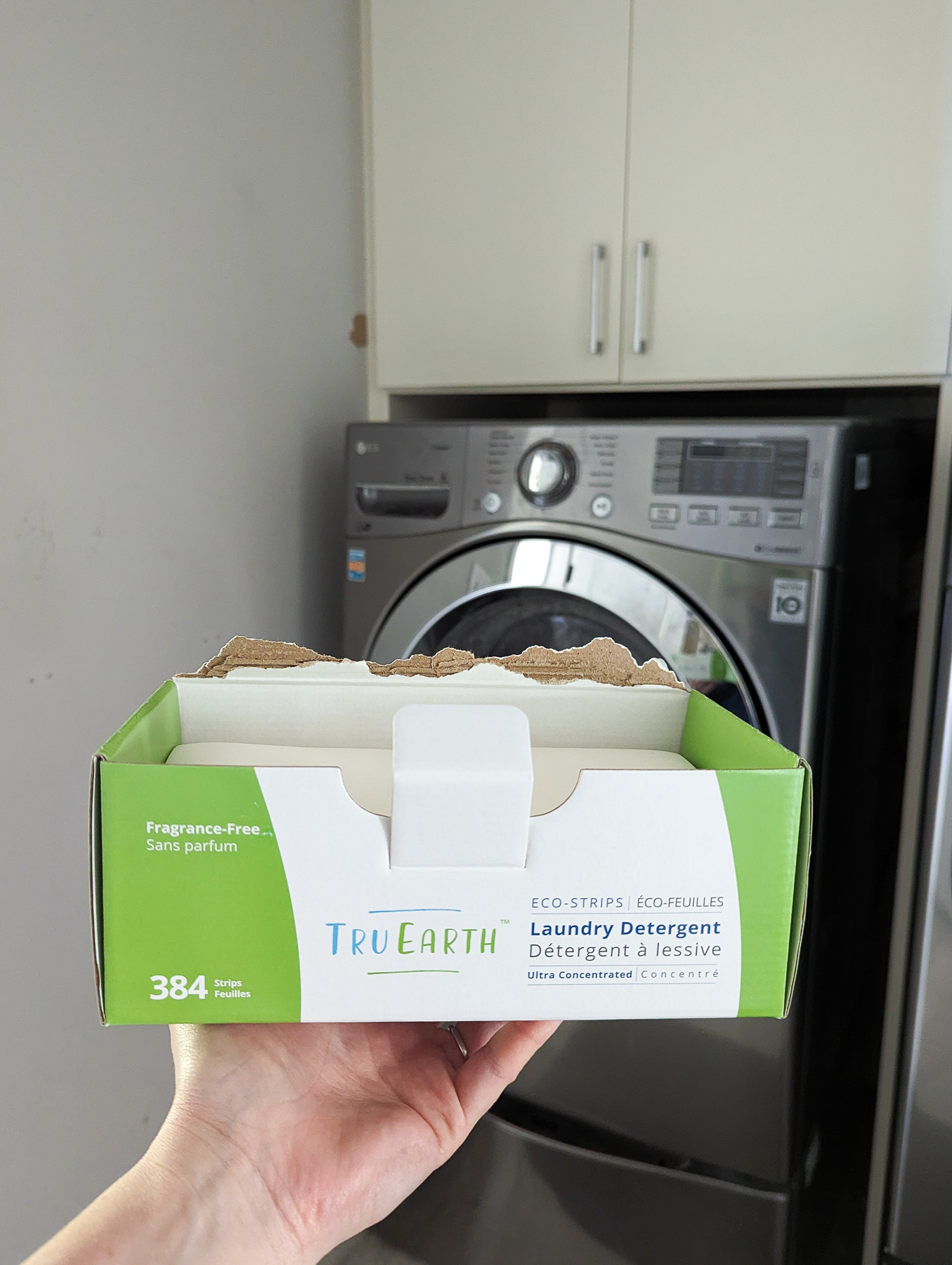 Honest Review of Tru Earth Eco-strips Laundry Detergent from a Scientist
